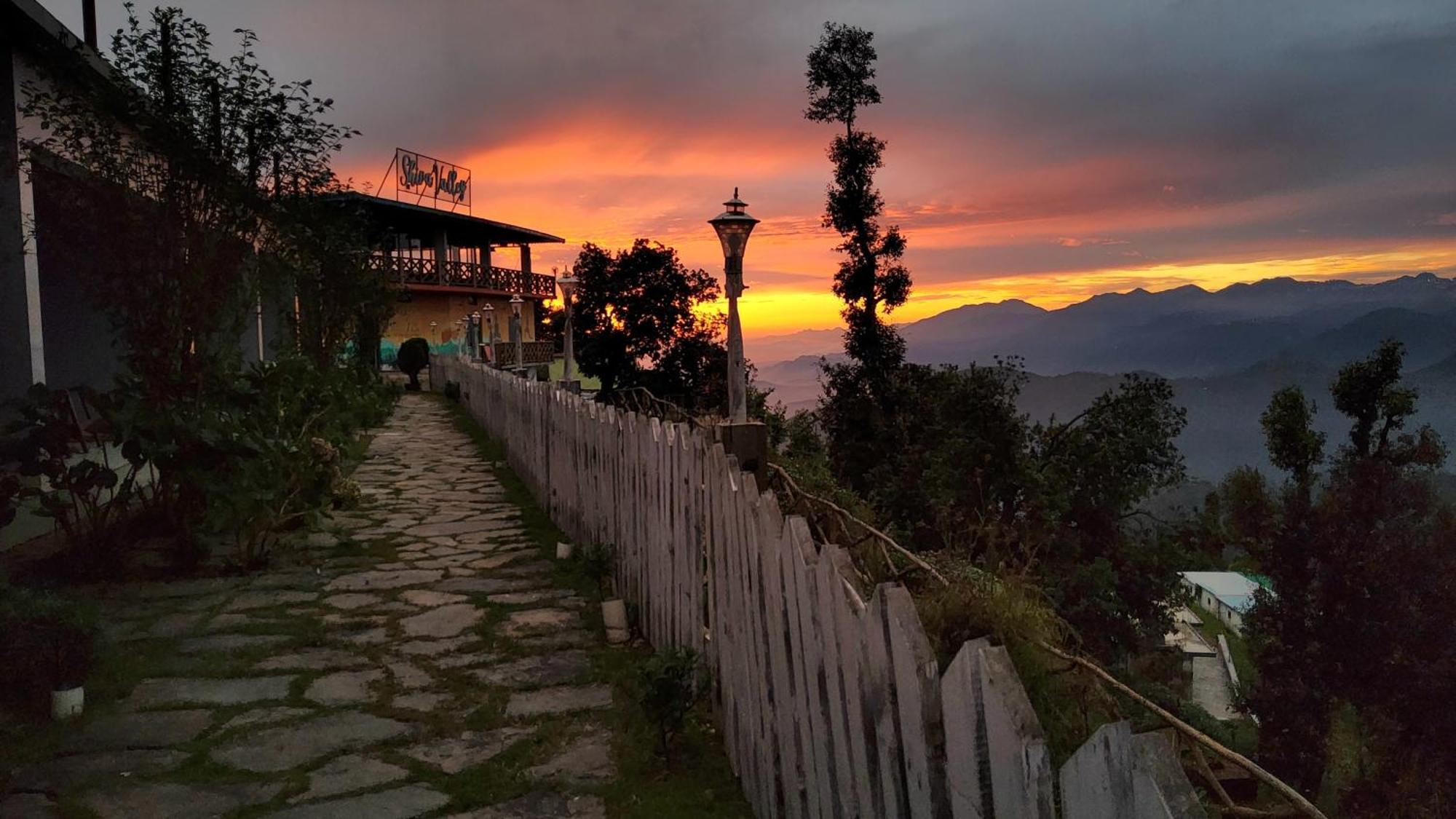 Shiva Valley Resort Kokhliyal Gaon Ngoại thất bức ảnh