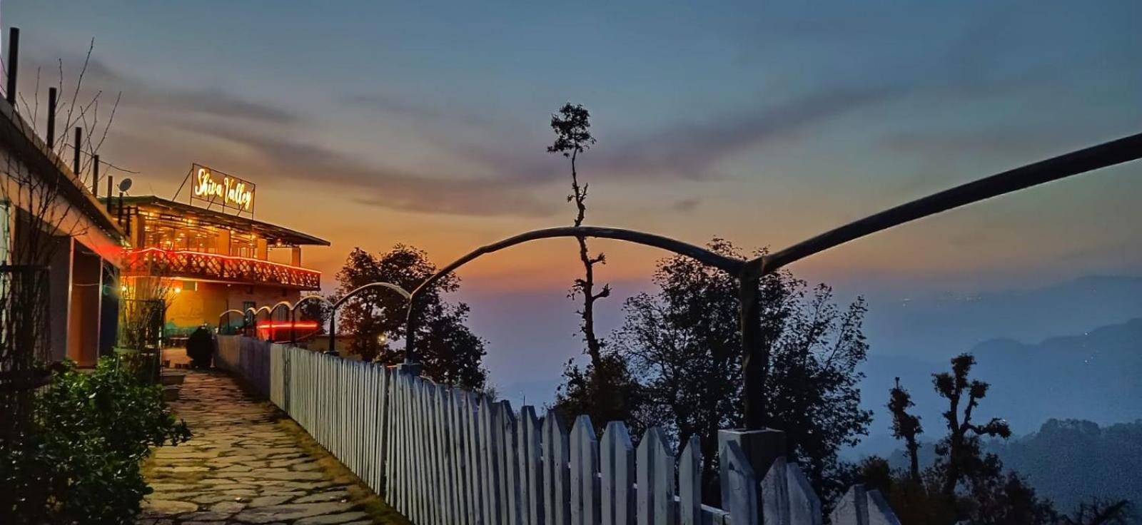 Shiva Valley Resort Kokhliyal Gaon Ngoại thất bức ảnh