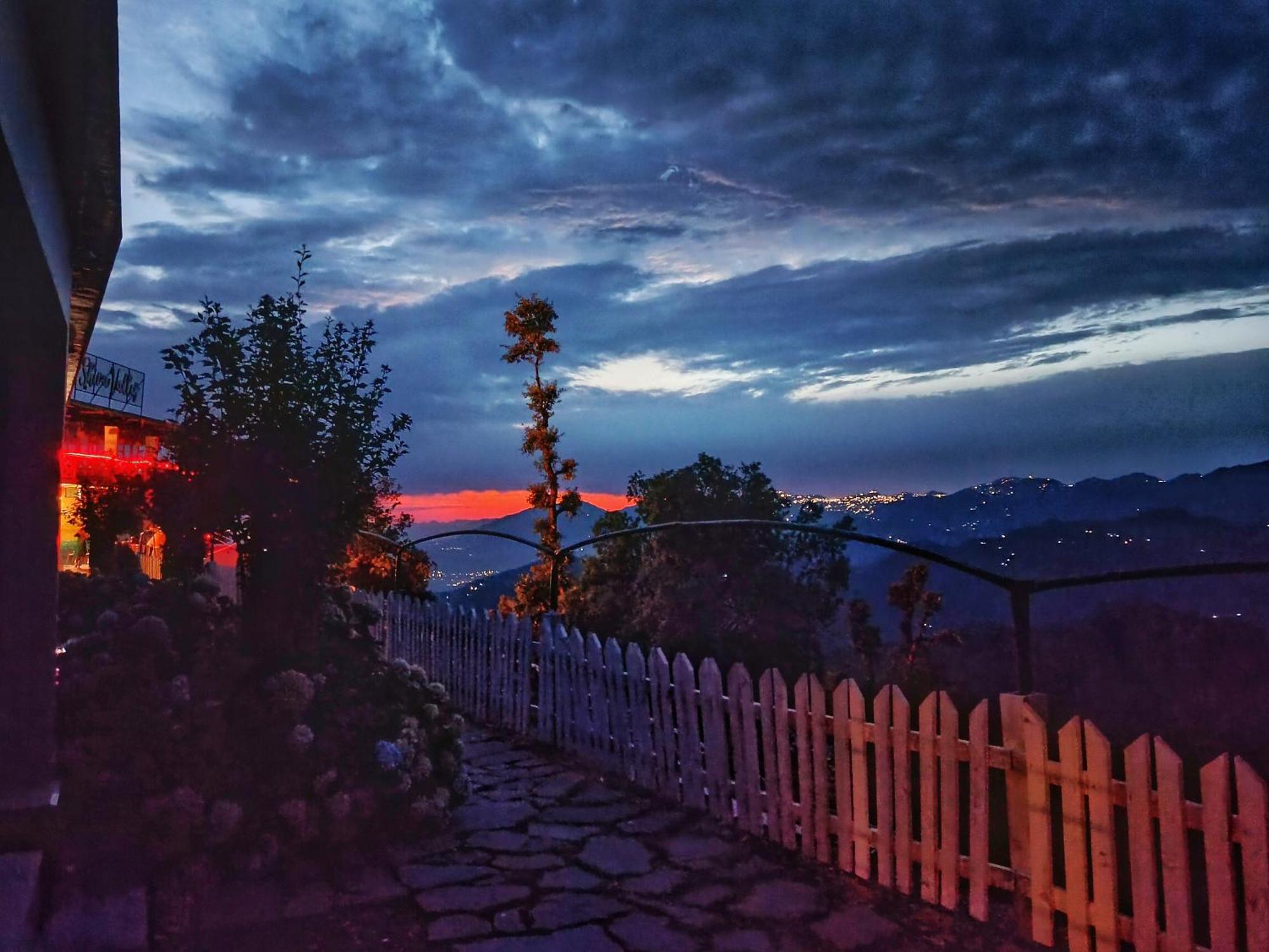 Shiva Valley Resort Kokhliyal Gaon Ngoại thất bức ảnh
